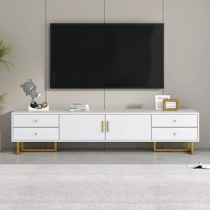 Meuble TV moderne pour téléviseurs de 65 pouces ; centre de divertissement/console média avec tiroirs ; meuble de rangement TV en bois avec pieds dorés.