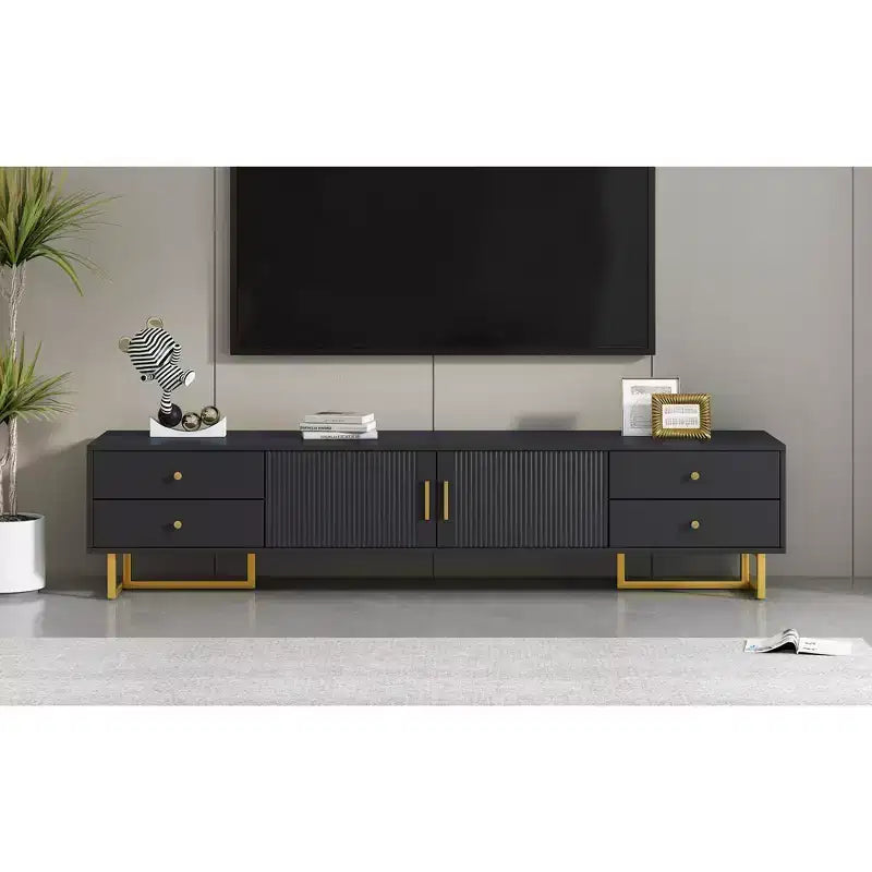 Meuble TV moderne pour téléviseurs de 65 pouces ; centre de divertissement/console média avec tiroirs ; meuble de rangement TV en bois avec pieds dorés.