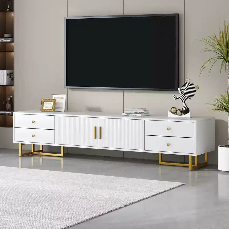 Meuble TV moderne pour téléviseurs de 65 pouces ; centre de divertissement/console média avec tiroirs ; meuble de rangement TV en bois avec pieds dorés.