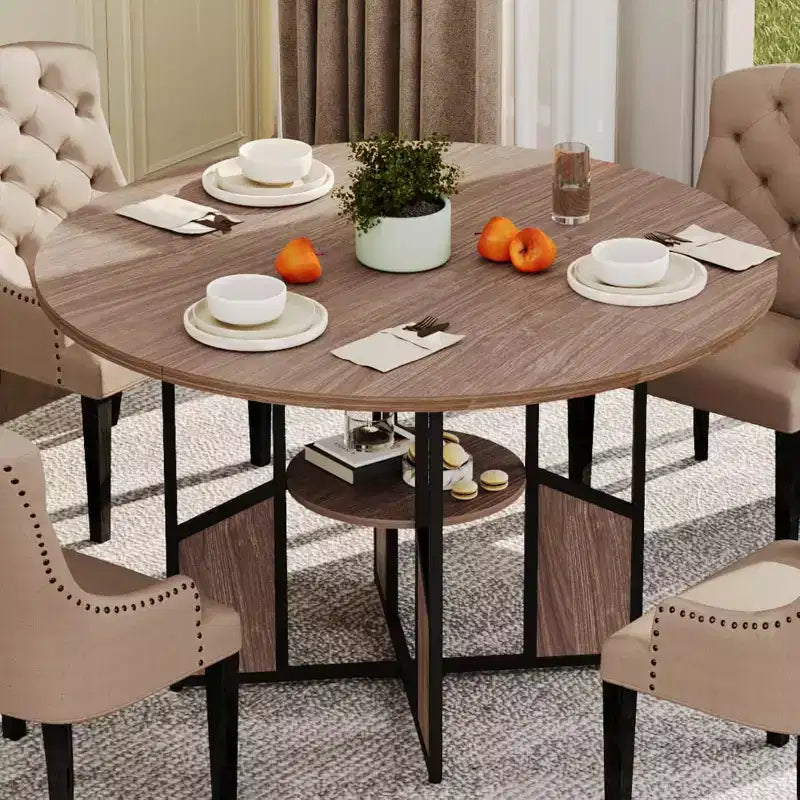 Grande table à manger en bois pouvant accueillir 4 à 6 personnes, avec une base métallique robuste, couleur noyer