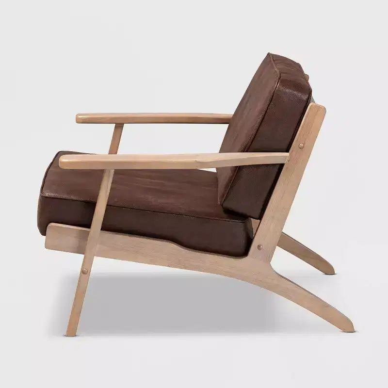 Fauteuil en bois rembourré en similicuir : design médiéval - garnissage en mousse confortable