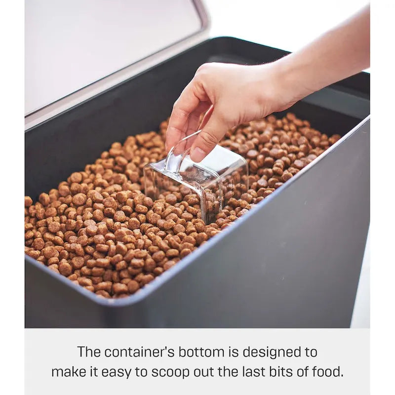 Yamazaki Home Rolling Airtight Pet Food Container (25 lbs.), Polypropylene, Extra Large, 6.6 gallons, 25 liters
