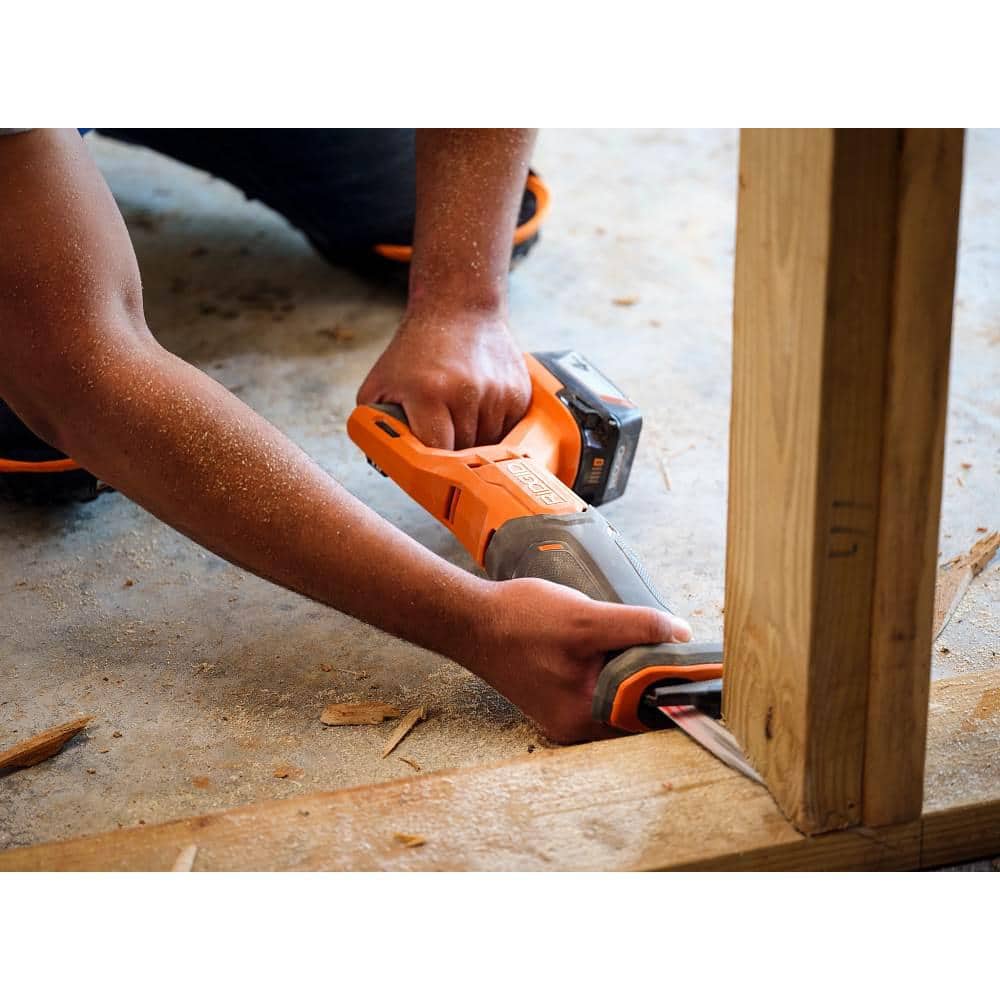 18V Cordless Reciprocating Saw with (2) 4.0 Ah Batteries, 18V Charger, and Bag R8646B-AC93044SBN