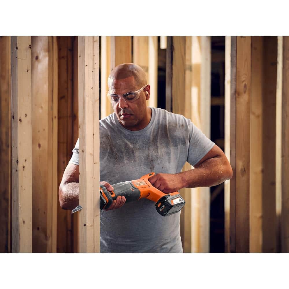18V Cordless Reciprocating Saw with (2) 4.0 Ah Batteries, 18V Charger, and Bag R8646B-AC93044SBN